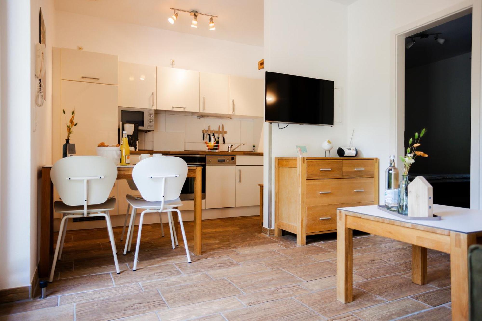 Der Stoertebeker - "Apartment Prerow" Apartments Hinter Den Duenen เดียร์ฮาเกิน ภายนอก รูปภาพ
